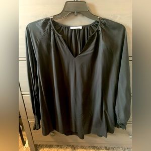 Cotton blouse with elastic cuffed sleeves